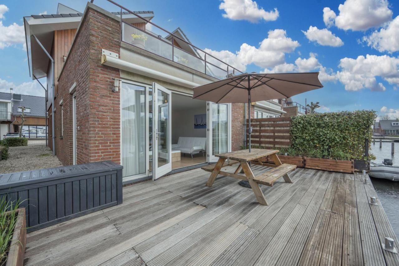 Вилла Meerzicht 70 - Vakantiehuis Aan Het Water! Uitgeest Экстерьер фото