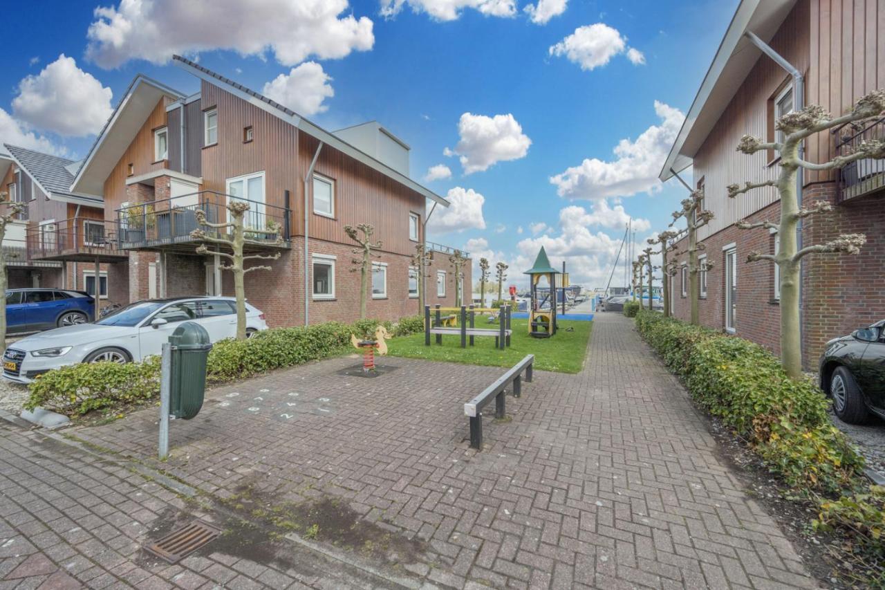 Вилла Meerzicht 70 - Vakantiehuis Aan Het Water! Uitgeest Экстерьер фото